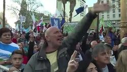 CLEAN : Mass protests in Argentina against Macris policies News Clip