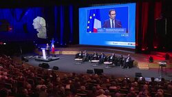 CLEAN : Presidential hopeful Hamon seeks support of French mayors News Clip