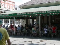 New Orleans CafÃŒÂ© du Monde tourists Stock Footage
