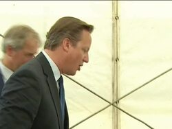 David Cameron samples chili jam at farmers market News Clip