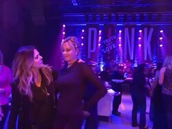 Rita Wilson & Melanie Griffith at St. John's Health Center's Power Of Pink Benefiting The Margie Petersen Breast Center Stock Footage