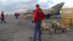 CLEAN : French aircraft carrier launches its first Iraqi mission News Clip