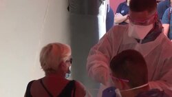 CLEAN : Marseille mayor addresses possible restrictions on bars as she visits free Covid testing centre News Clip