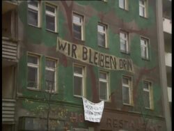 Fall of Berlin Wall: Turks and German refugees Stock Footage