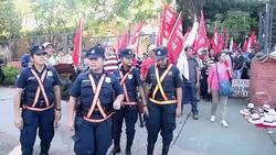 VOICED : Campesinos marchan en Asuncion en reclamo de reforma agraria News Clip