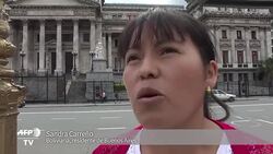 VOICED : Inmigrantes protestan contra nuevo decreto migratorio argentino News Clip
