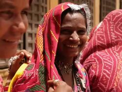 Four rajasthani women, Jaisalmer, Rajasthan, India Stock Footage