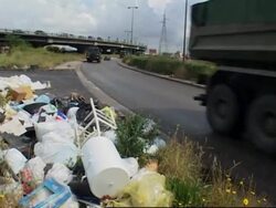 Cabinet to discuss garbage crisis as tons of garbage blocks streets News Clip