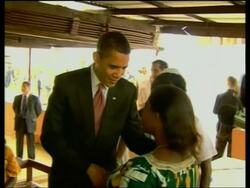 US president and first lady visit a hospital News Clip
