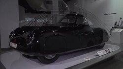 CLEAN : Classic Porsche models on show at exhibition in Los Angeles News Clip