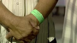 CLEAN : Hajj pilgrims get ID bracelets after deadly stampede News Clip