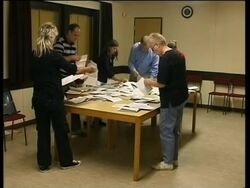 Polls close, exit polls announced, reax from SPD and CDU News Clip