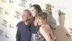 Lena Dunham cancels live tour to recover from surgery Instructional Video