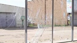 CLEAN : South African town looted after clashes News Clip