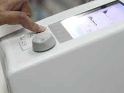 Ventilator setting Stock Footage