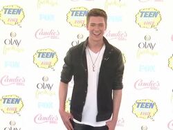 Collins Key at the Teen Choice Awards 2014 Stock Footage