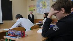 CLEAN : Donetsk children forget Ukrainian as schools drop classes News Clip
