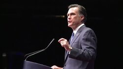 VOICED: Romney gana en Arizona y Michigan News Clip