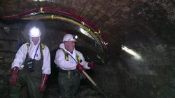 VOICED : Icebergs de grasa en las cloacas News Clip