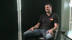 CLEAN : Football: Ballack urges Guardiola to unshackle Bayern News Clip