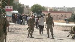 CLEAN : Kurdish refugees return home to fight IS in Syria News Clip