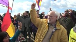 CLEAN : In muddy fields Spains International Brigades march on News Clip