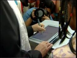 Microsoft chairman addresses Chinese students News Clip