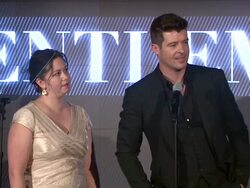 SPEECH - Robin Thicke thanks his wife Paula on how she taught him how to be a gentleman and to be less selfish. Speaks about being a singer/artist and wanting to give back Stock Footage