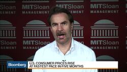 MIT's Brynjolfsson: I Don't See U.S. Economy Overheating News Clip