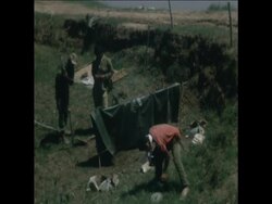 SYND 23 08 70 CAMBODIAN TROOPS FORM DEFENCIVE LINES ON THE WEST BANK OF THE MEKONG News Clip