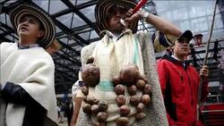 VOICED : Miles de campesinos marchan en Colombia News Clip