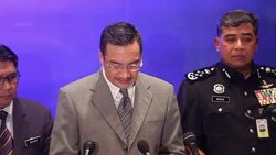 CLEAN : Malaysia says data deleted from pilot simu News Clip