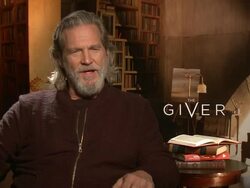 INTERVIEW - Jeff Bridges on what happened behind the scenes on Huggins film at 'The Giver' Press Junket Stock Footage