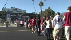 CLEAN : Football: Man United crush Galaxy 7-0 in van Gaal debut News Clip