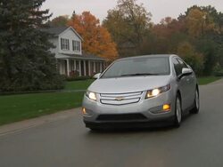 WS POV Electric car passing through suburb / Rochester, Michigan, United States Stock Footage