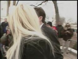 Six weeks after her death, Anna Nicole Smith's autopsy results are to be revealed today by a Florida medical examiner.  The AP's Jason Bronis reports. News Clip