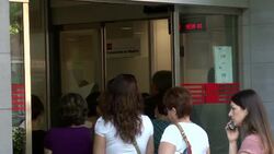 Latest figures show some improvement, unemployment centre reax Instructional Video