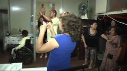 After 87 years of performing as Pitito the clown in Peru Ricardo Farfan says he still likes to make the public laugh, even if sometimes his only audience is his wife. Instructional Video