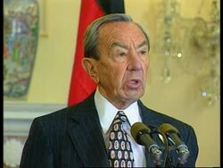 USA - Kinkel And Christopher Hold Talks News Clip