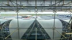 Airplane parked in terminal,Time lapse Stock Footage