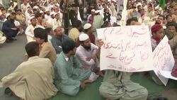 Supporters of hardline Sunni party protest against sectarian violence in Rawalpindi News Clip