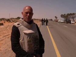 Rebels & Pro-Gaddafi forces battle it out in Sirte News Clip