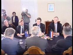 YUGOSLAVIA: BELGRADE: DOWNER: CAREWORKERS NOT RELEASED News Clip