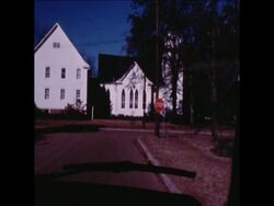 SYND 23 11 76 EFFECT OF TOURISTS ON CARTER'S HOME TOWN News Clip