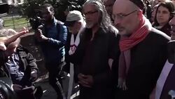 CLEAN : New York immigrant rights activist escapes deportation News Clip