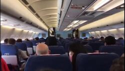 CLEAN : French citizens evacuated from Wuhan land in France News Clip