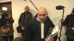 VOICED : Batalla entre polemico humorista y gobier News Clip