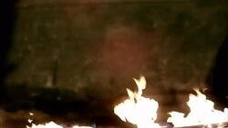 London residents flee through the city during the Great Fire. Stock Footage