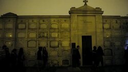 VOICED: Turismo en cementerio de Lima News Clip