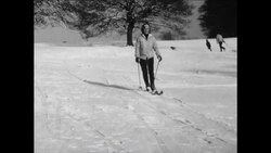 CAN402 WINTER SCENES IN BRISTOL AND GLASGOW AS SNOW COVERED ENGLAND AND SCOTLAND Instructional Video